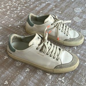 Axel Arigato size 9.5 clean 90